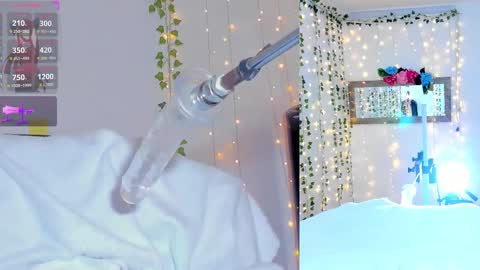 Maria Jones  online show from 03.12.25