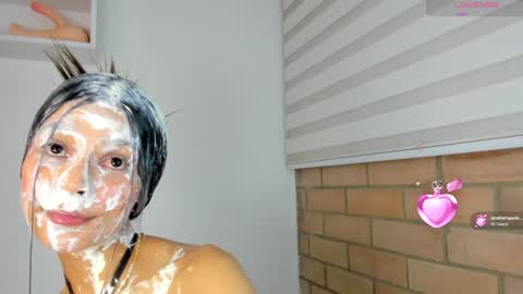 S O F I A  model independent online show from 12.05.24