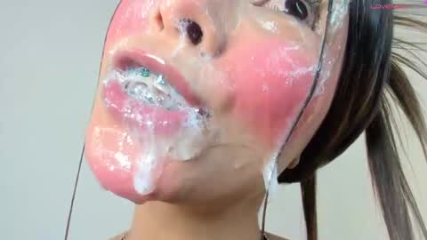 S O F I A  model independent online show from 02.18.25