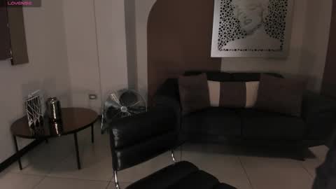 MARIA HERRERA  online show from 10.21.25