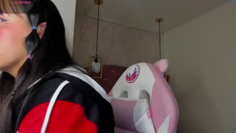   online show from 02.15.25