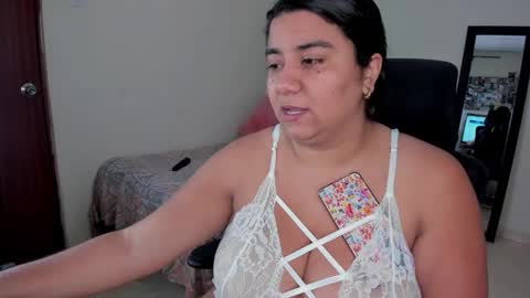   Mariam Castiblanco online show from 02.04.25
