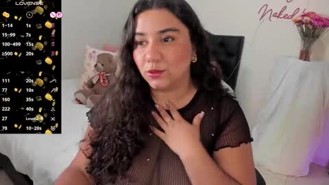 Snapshot of mariamcastillo chatting on 09.30.25 Mariam Castiblanco online show from 09.30.25