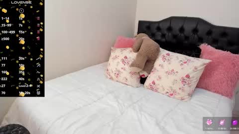 Snapshot of mariamcastillo chatting on 10.02.25 Mariam Castiblanco online show from 10.02.25