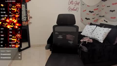 Snapshot of mariamcastillo chatting on 10.16.25 Mariam Castiblanco online show from 10.16.25