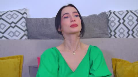 MariaMenson online show from 12.07.24