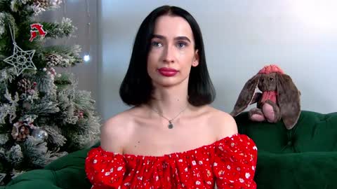 MariaMenson online show from 12.13.24