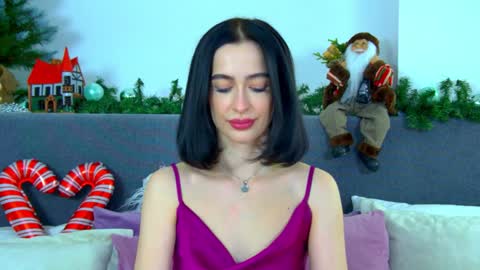 MariaMenson online show from 12.15.24