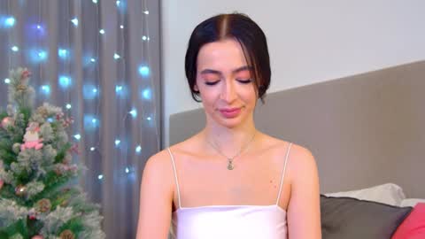 MariaMenson online show from 12.17.24