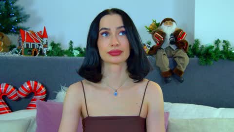 MariaMenson online show from 12.21.24