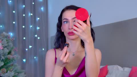 MariaMenson online show from 12.25.24
