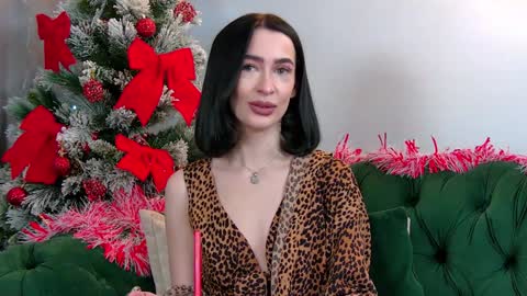 MariaMenson online show from 01.16.25