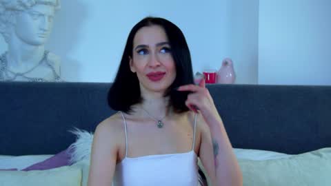 MariaMenson online show from 01.31.25