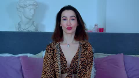 MariaMenson online show from 02.07.25