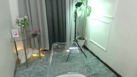 Snapshot of mariamercedesxxx chatting on 02.15.25 maria online show from 02.15.25