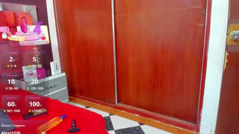 Snapshot of mariamrosse chatting on 03.10.25 Mariam online show from 03.10.25