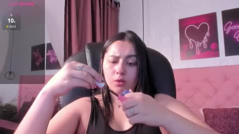 Snapshot of marian__stone chatting on 11.07.25 Marian online show from 11.07.25