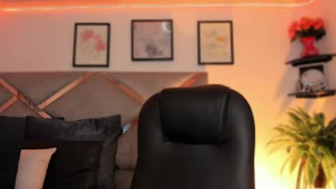 Marian online show from 04.17.26