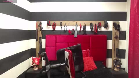 Snapshot of marian_ran_ chatting on 10.09.25 Marian online show from 10.09.25