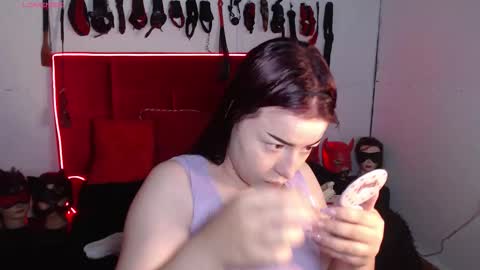 Snapshot of marian_ran_ chatting on 11.08.25 Marian online show from 11.08.25