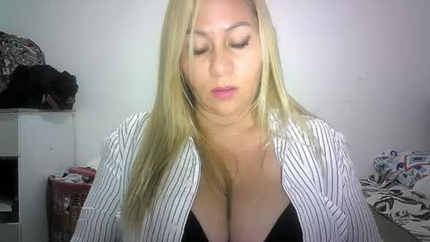 Snapshot of mariana995649 chatting on 05.07.26 mariana995649 online show from 05.07.26