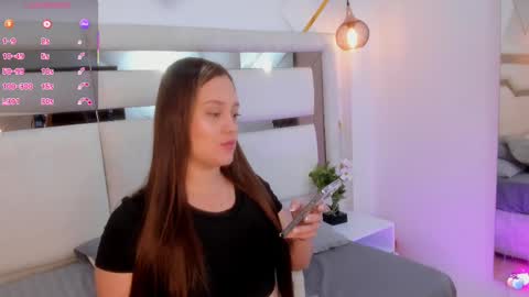 Snapshot of mariana_jhones_ chatting on 09.12.25 Mariana online show from 09.12.25