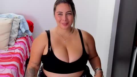 Snapshot of mariana_mr chatting on 07.04.26 M A R I A N A online show from 07.04.26