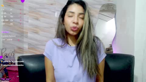Snapshot of mariana_turner chatting on 01.24.25 Mariana turner online show from 01.24.25