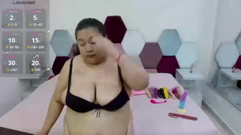 mariana online show from 10.16.25