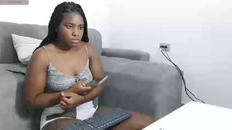 marianaee online show from 09.09.25