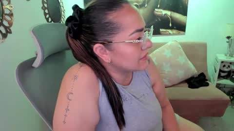 Mariana Lopez online show from 04.09.26