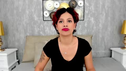 Snapshot of marianasanz chatting on 03.06.25 Mariana online show from 03.06.25