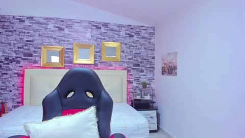 Snapshot of marianaxxx__ chatting on 12.06.24 Mariana online show from 12.06.24