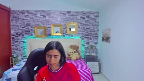 Snapshot of marianaxxx__ chatting on 12.07.24 Mariana online show from 12.07.24