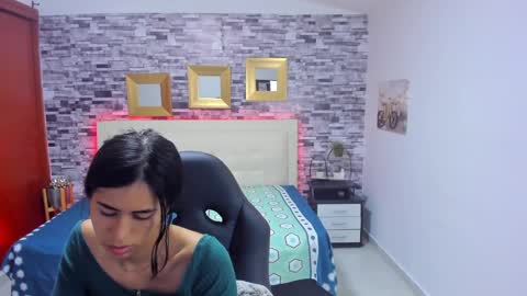 Snapshot of marianaxxx__ chatting on 01.11.25 Mariana online show from 01.11.25