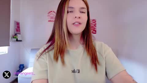 mariangeel_ online show from 10.15.25