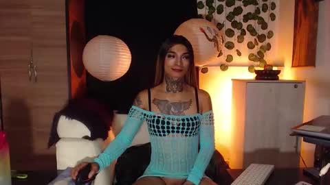 Snapshot of mariangel_tattooed_barbie chatting on 09.17.25 mariangel_tattooed_barbie online show from 09.17.25