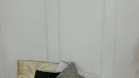 Maria Pettit online show from 02.17.26