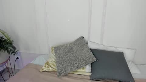 Maria Pettit online show from 02.24.26