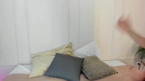 Maria Pettit online show from 03.19.26