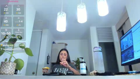 Snapshot of mariascarlett chatting on 02.05.25 mariascarlett online show from 02.05.25