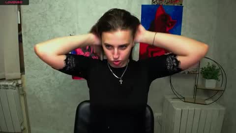 Snapshot of mariatess_ chatting on 11.04.25 Mariia online show from 11.04.25