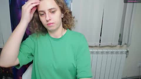 Snapshot of mariatess_ chatting on 11.09.25 Mariia online show from 11.09.25