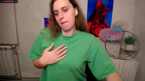 Snapshot of mariatess_ chatting on 11.13.25 Mariia online show from 11.13.25