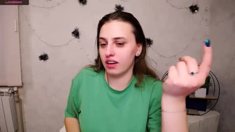 Snapshot of mariatess_ chatting on 02.05.26 Mariia online show from 02.05.26