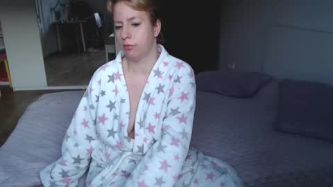 Snapshot of mariavalentinee chatting on 11.11.25 Maria online show from 11.11.25