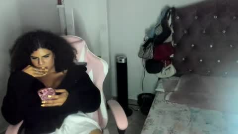 Snapshot of mariavelez1 chatting on 07.31.26 Maria Velez online show from 07.31.26