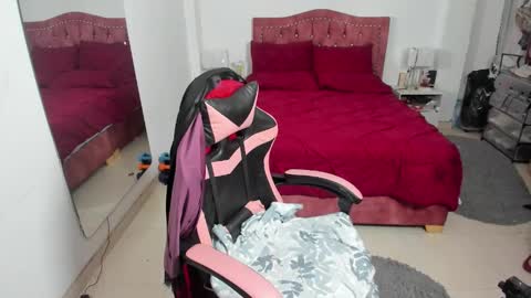 Snapshot of marie_mature chatting on 11.05.25 marie online show from 11.05.25