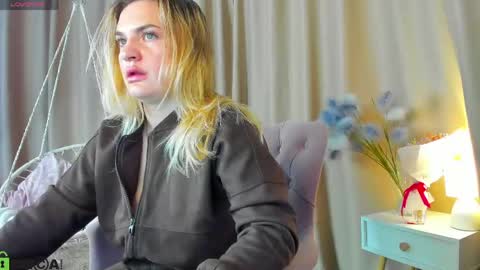 Mariel online show from 04.20.26