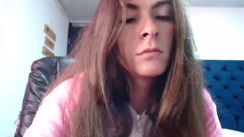 Snapshot of mariel_sins21 chatting on 01.15.25 Mariie online show from 01.15.25